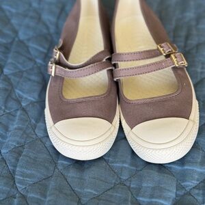 Converse Brown and Cream Flats with Canvas Comfort